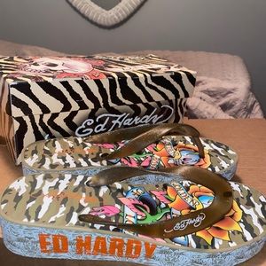 Ed Hardy flip flops NEW